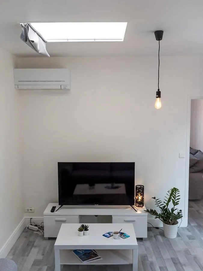 Logement Le Serein Toulon 0*,  France