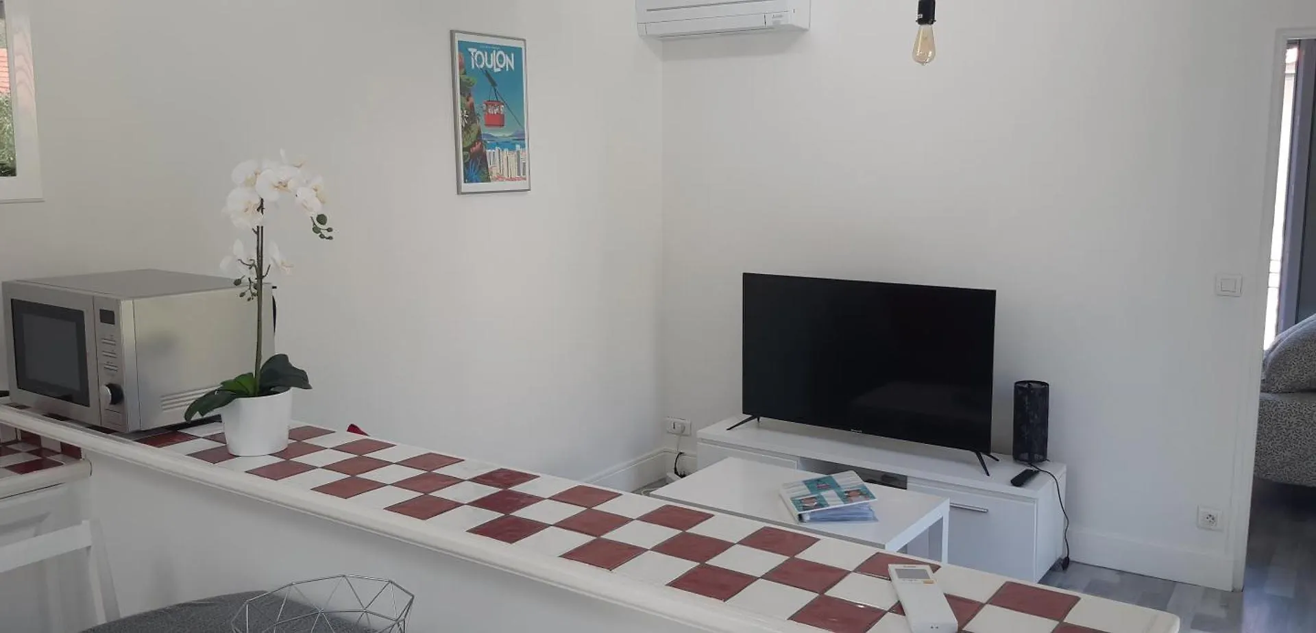 Logement Le Serein Toulon 0*,